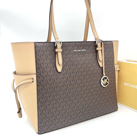 Michael Kors Large Gilly Travel Tote Bag - Picture 1 of 8